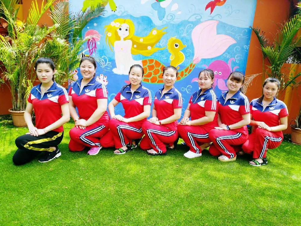 幼前教育专业就业学生 - 王少玉、郝晨燕