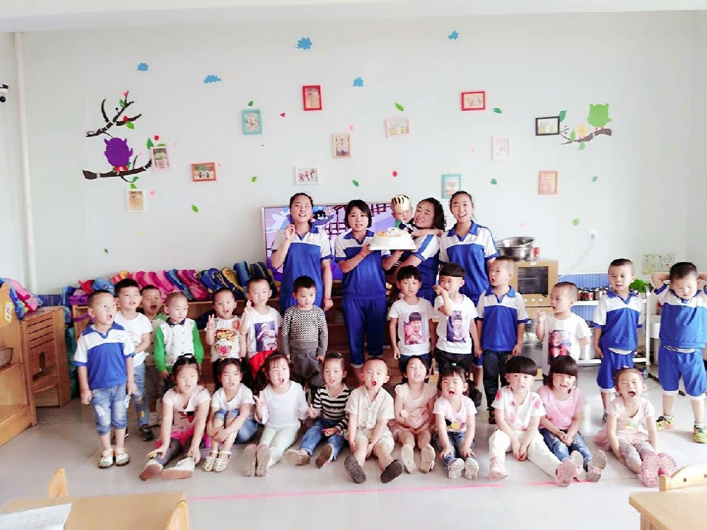 幼前教育专业就业学生 - 杨璐